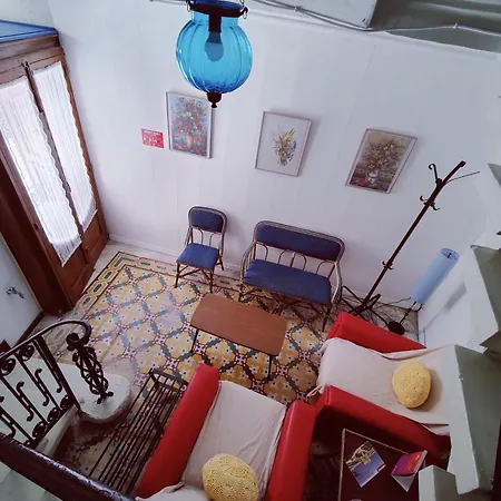 Traditional Maltese Townhouse In Nyaraló Rabat