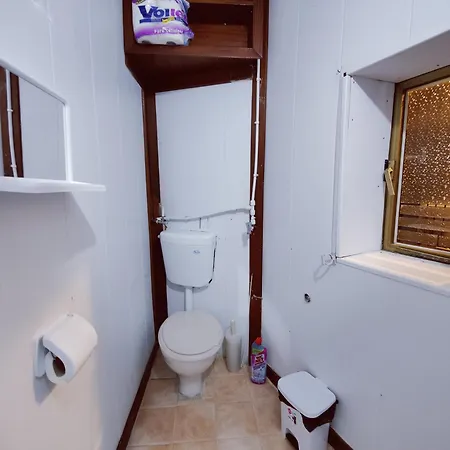 Nyaraló Traditional Maltese Townhouse In