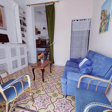 Traditional Maltese Townhouse In 拉巴特