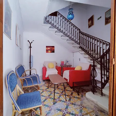 Traditional Maltese Townhouse In 拉巴特